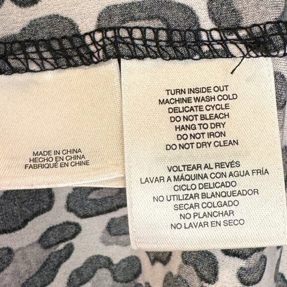 Anne Klein Leopard Print Blouse - Size Small - Picture 6 of 6